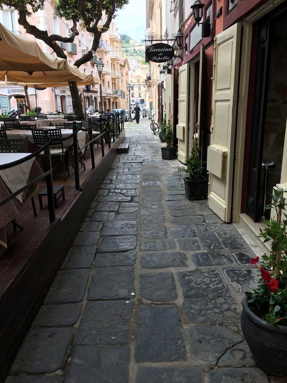 Almayer La Locanda Gaeta Exterior foto